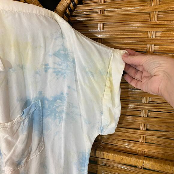 Caffé Marrakesh Tie Dye Button Down Shirt XL Rayon Blue White Short Sleeve - Picture 7 of 7